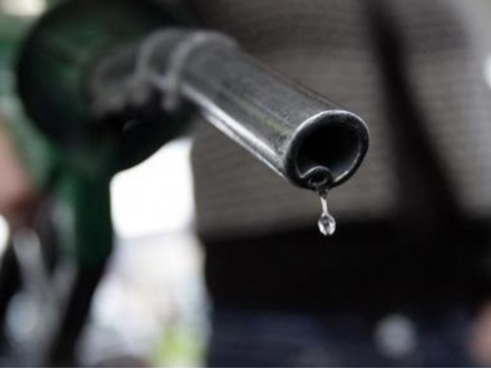 Dangote Refinery diesel price hike to N1,800 per litre in October 2026